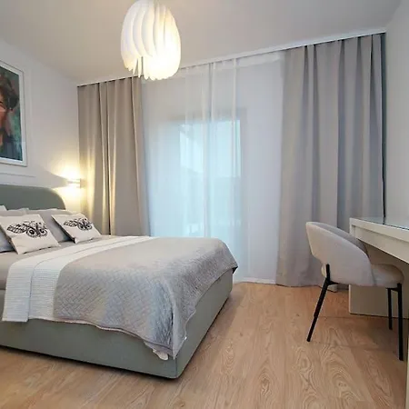 Apartament, Ceglana 76,