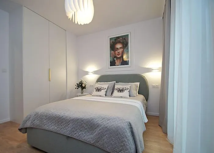 Apartament, Ceglana 76,